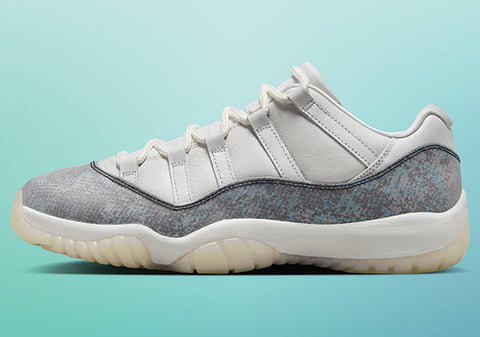 Air Jordan 11 Year of the Snake - Side